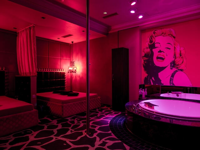 Colosseum Nightclub in Graz — brothel and erotic club — photo 2