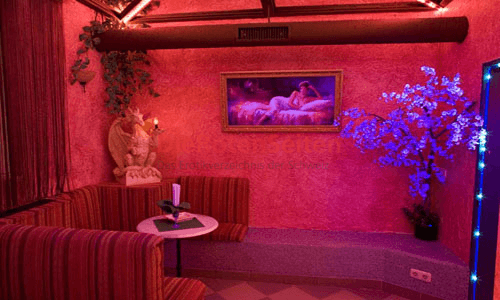 Nightclub Eveline in Kremsmünster — Bordell, Erotikclub und Laufhaus